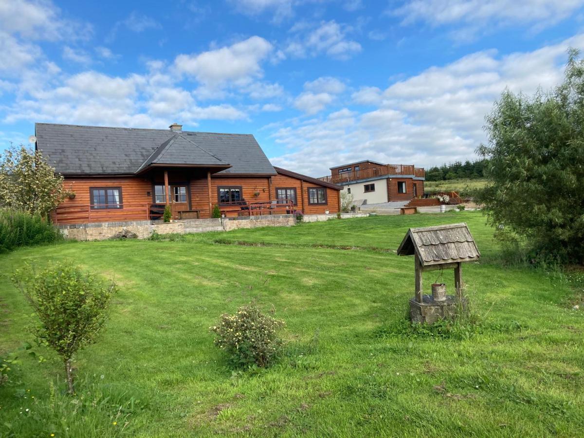 Log House Hideaway Villa Johnswell Exterior photo